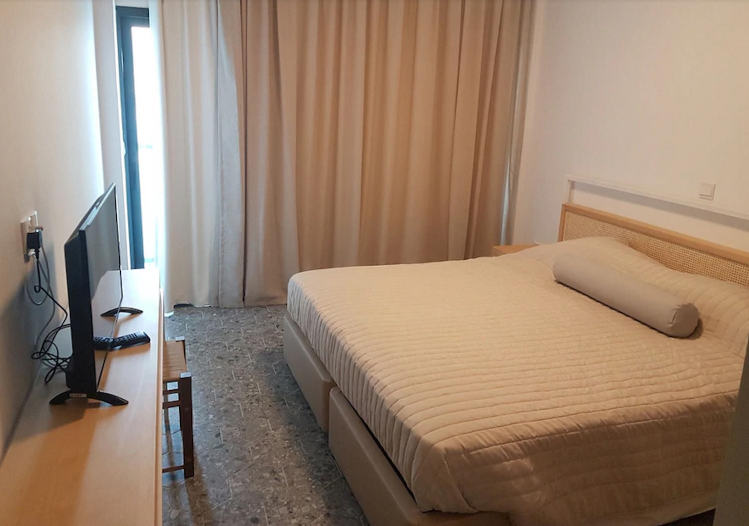 E.J. Pyrgos Bay Hotel Eksteriør billede