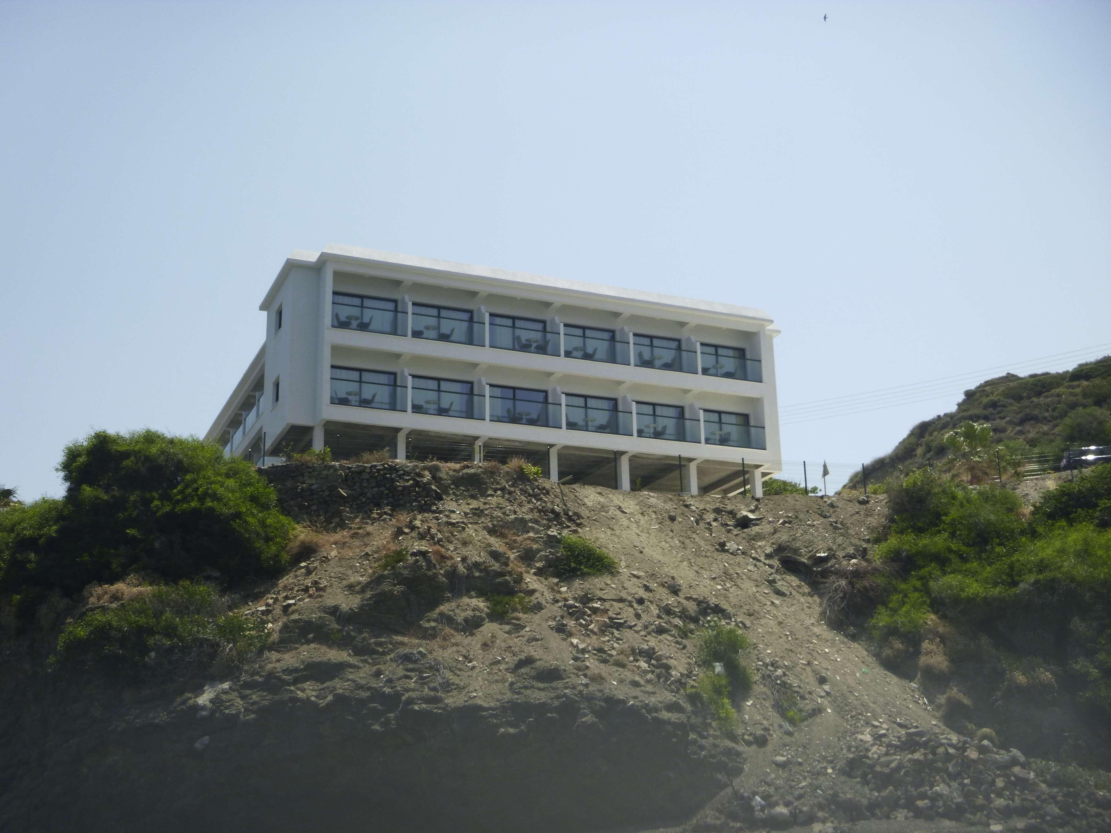 E.J. Pyrgos Bay Hotel Eksteriør billede