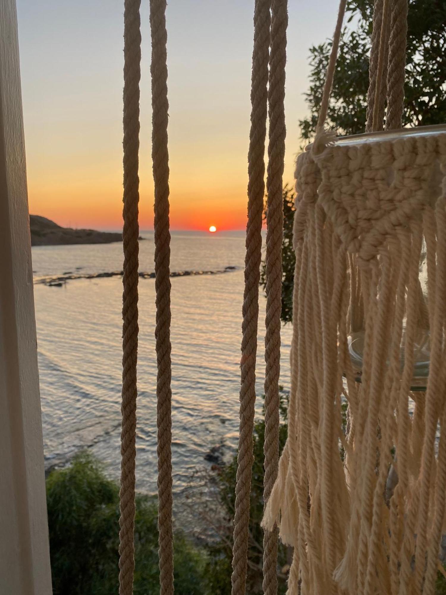 E.J. Pyrgos Bay Hotel Eksteriør billede